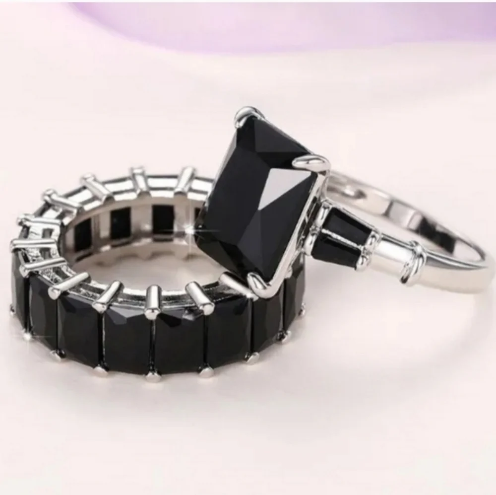 Elegant Black Stone Ring Set Sz 9